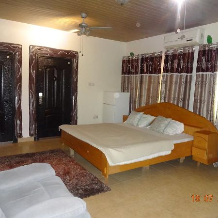 Nordik Palace Bed & Breakfast Tema Bagian luar foto