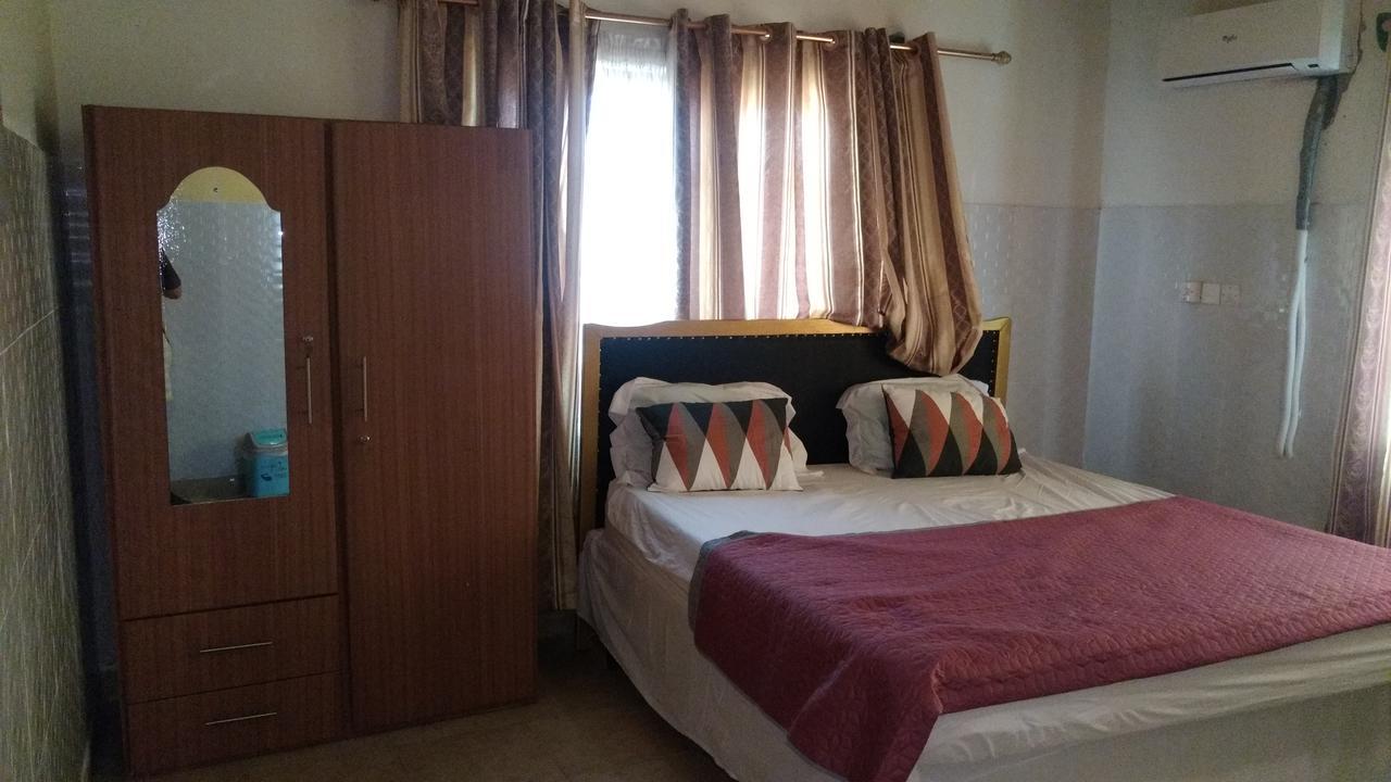 Nordik Palace Bed & Breakfast Tema Bagian luar foto