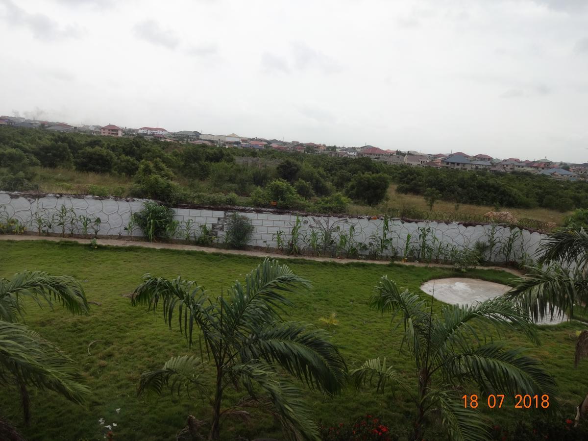 Nordik Palace Bed & Breakfast Tema Bagian luar foto