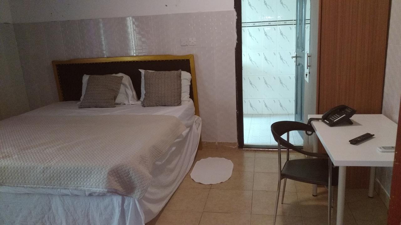 Nordik Palace Bed & Breakfast Tema Bagian luar foto